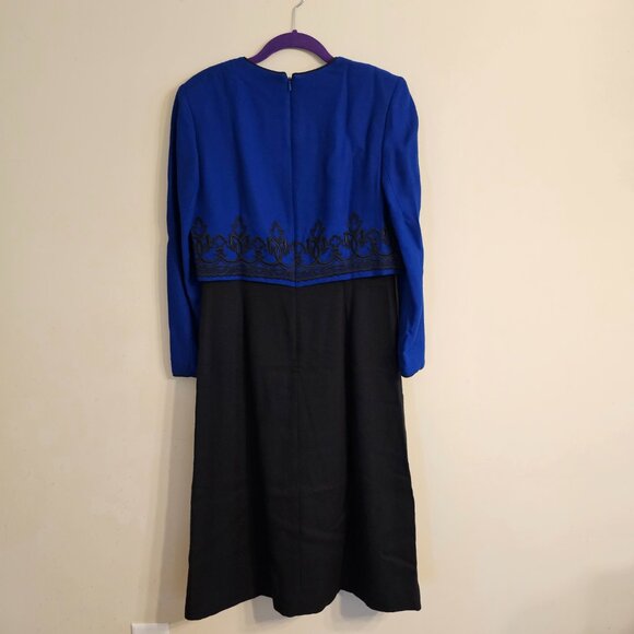 Vintage Women's Talbots Petites Rayon Wool Embroidered Dress Size 6 Made in USA - Picture 2 of 7